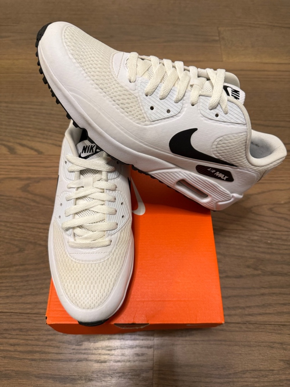 Nike Air Max 90 G White Black size 10